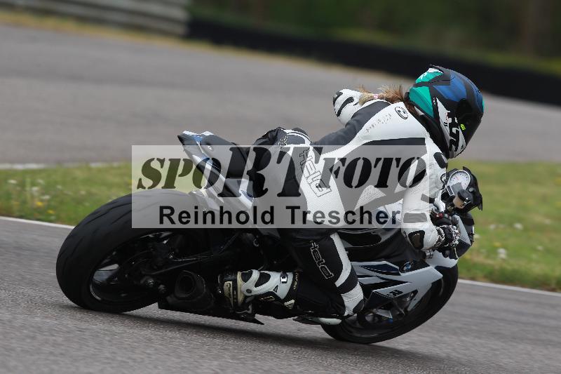Archiv-2022/13 25.04.2022 Plüss Moto Sport ADR/Freies Fahren/4